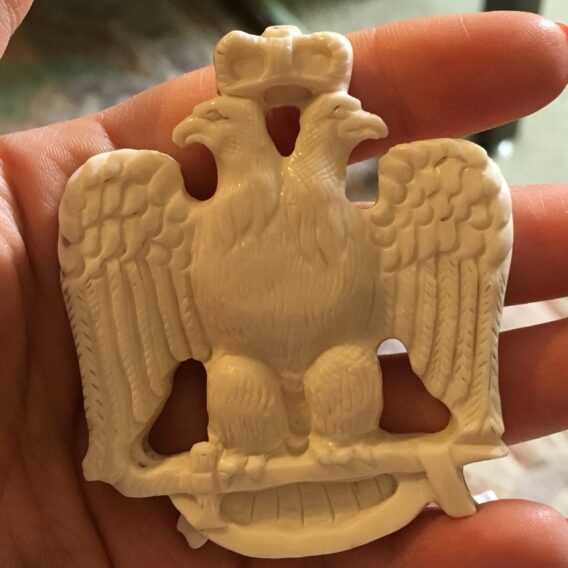 Double-headed eagle gemstone pendant - Image 2