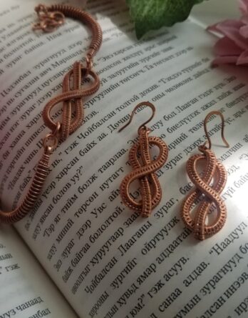 Love Knot bracelet and earrings