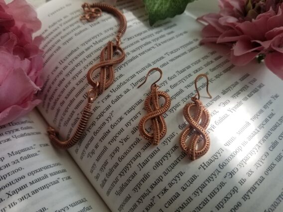 Love Knot bracelet and earrings